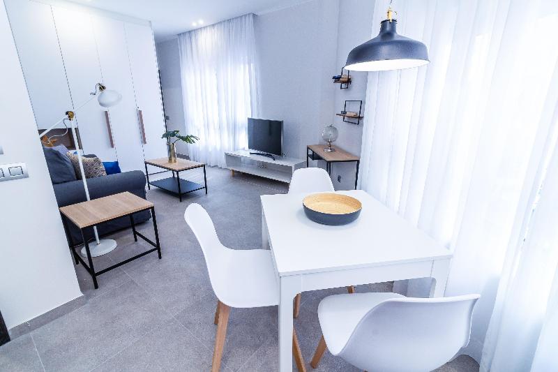 URBANSEA Holiday Homes - Oda