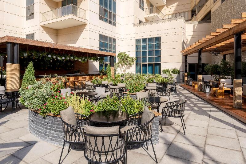 Hilton Doha The Pearl - Restoran