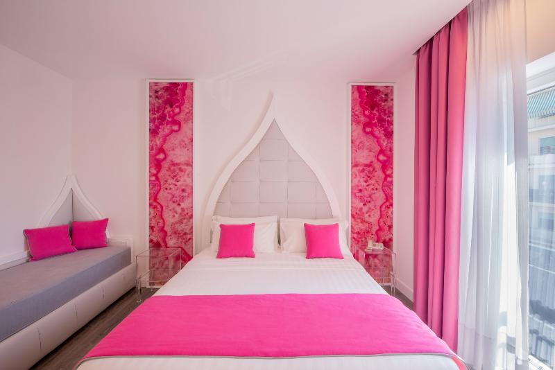 Diamond Suites - Oda