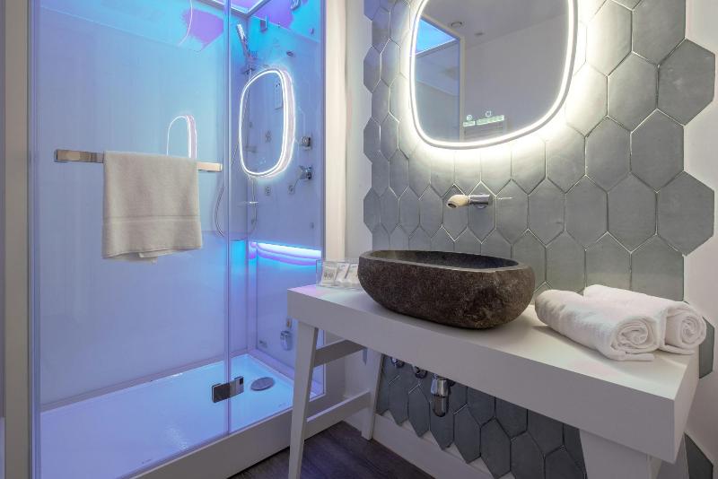 Diamond Suites - Oda