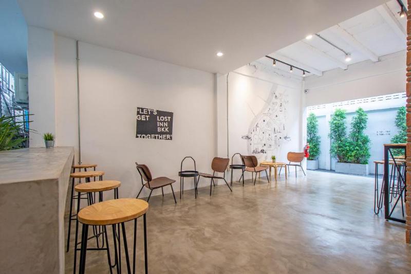 Lost Inn Bkk - Lobi