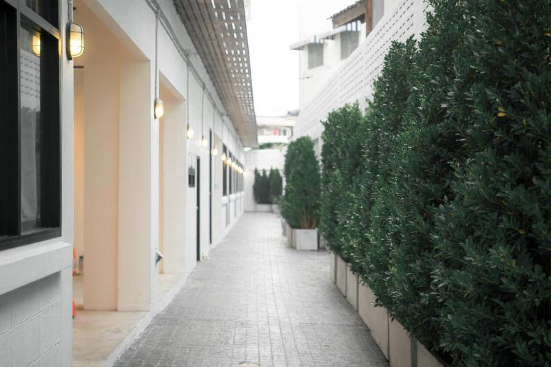 Lost Inn Bkk - Lobi