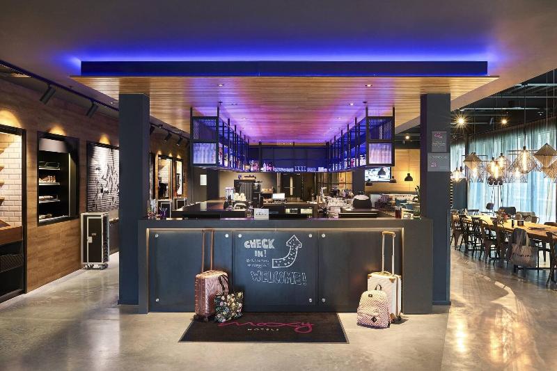 Moxy York - Genel