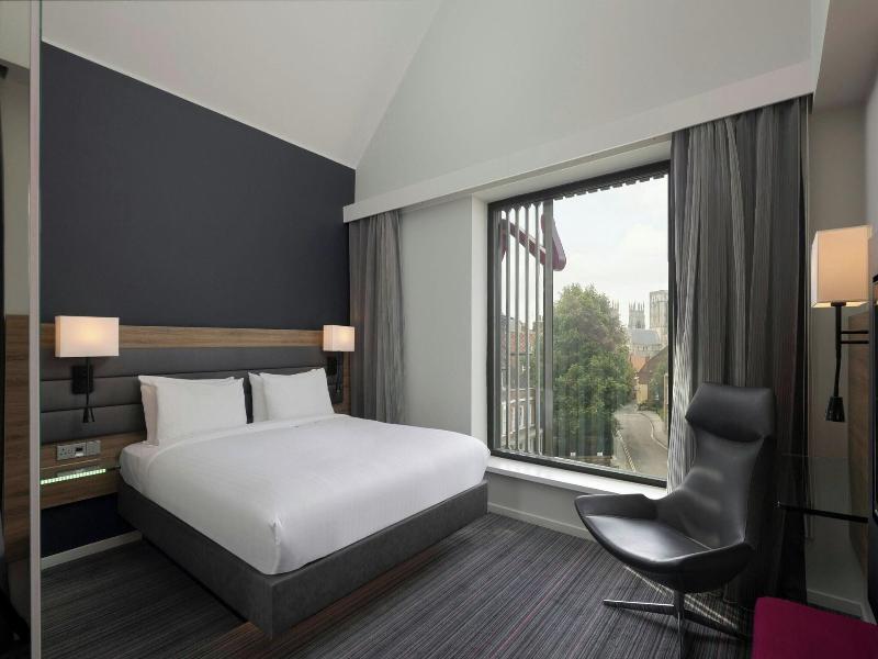 Moxy York - Oda