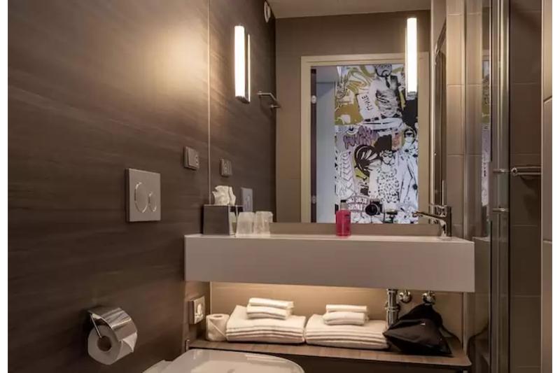 Moxy York - Oda