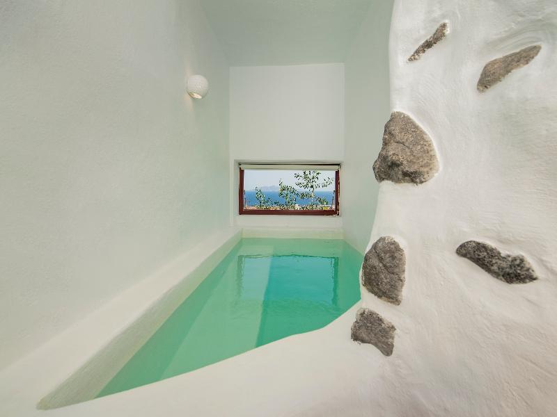 Nano Suites - Oda