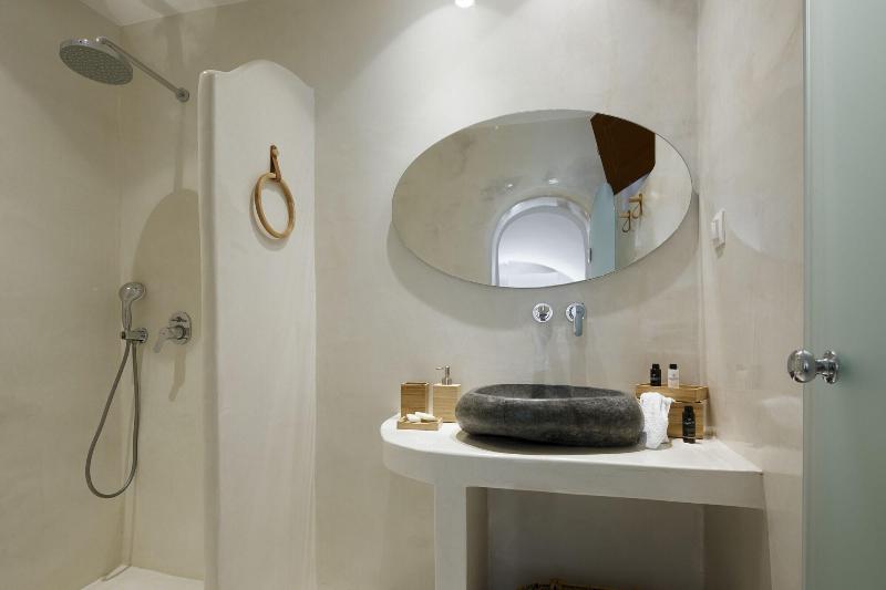 Nano Suites - Oda