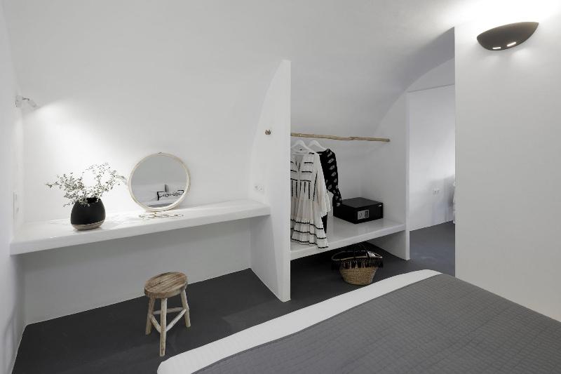 Nano Suites - Oda