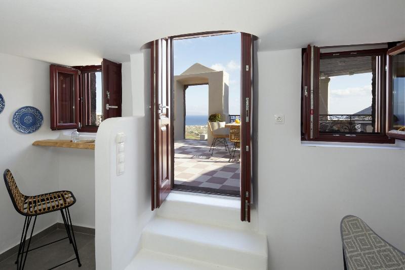 Nano Suites - Oda