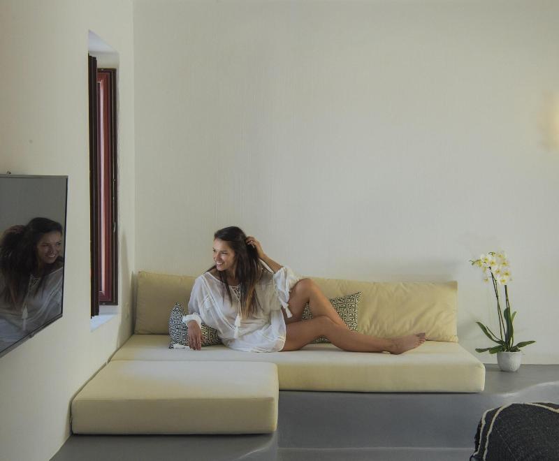 Nano Suites - Oda
