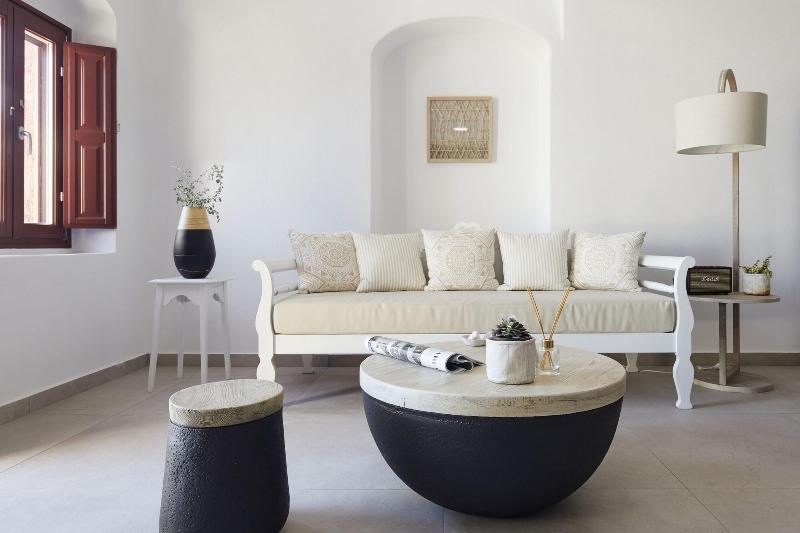 Nano Suites - Oda