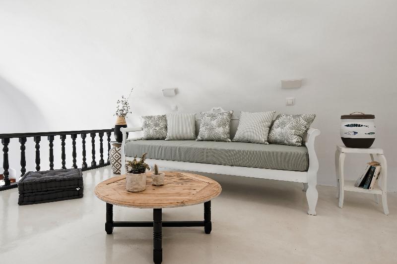 Nano Suites - Oda