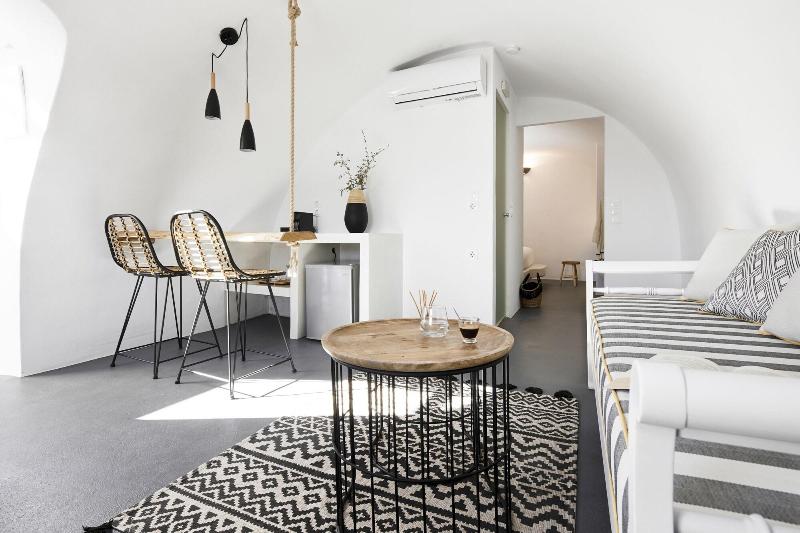 Nano Suites - Oda