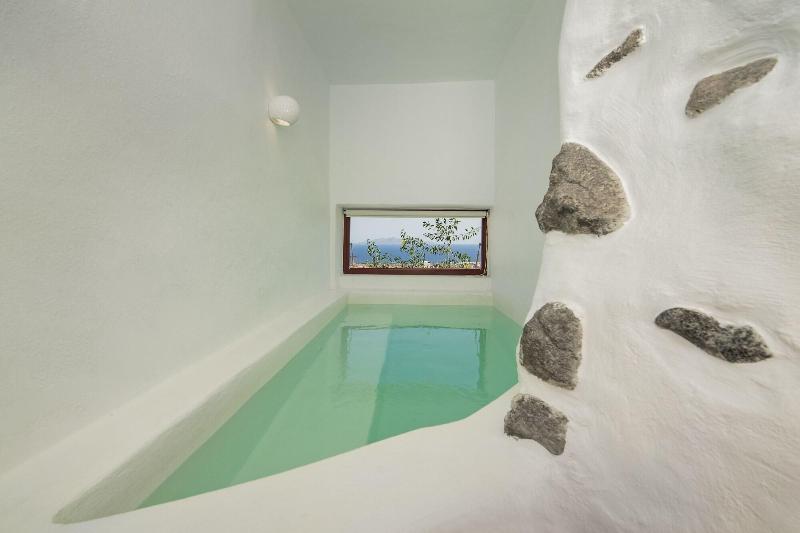 Nano Suites - Oda
