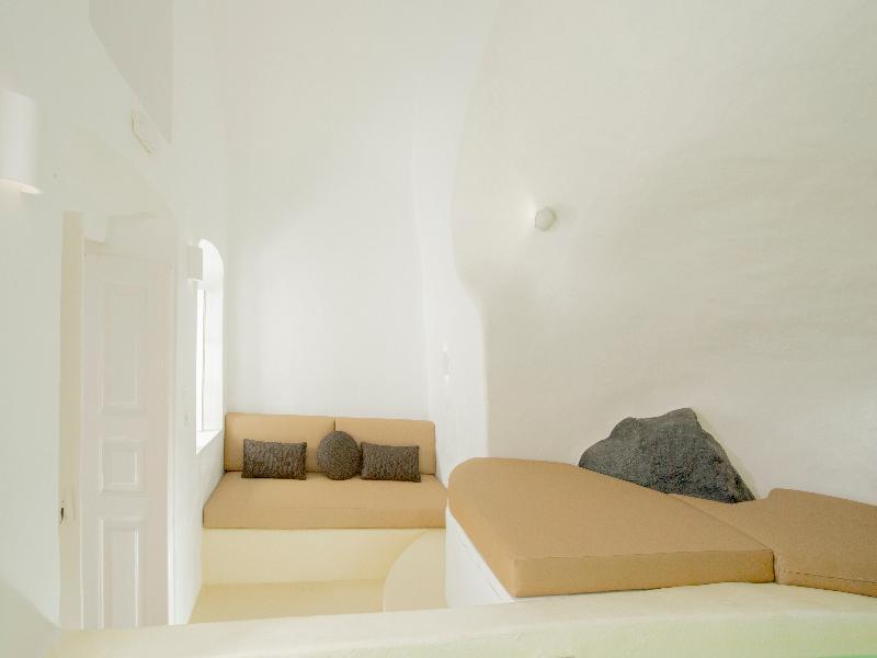 Nano Suites - Oda