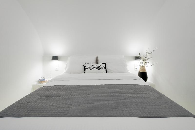 Nano Suites - Oda