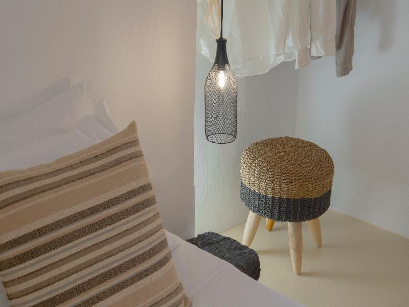Nano Suites - Oda
