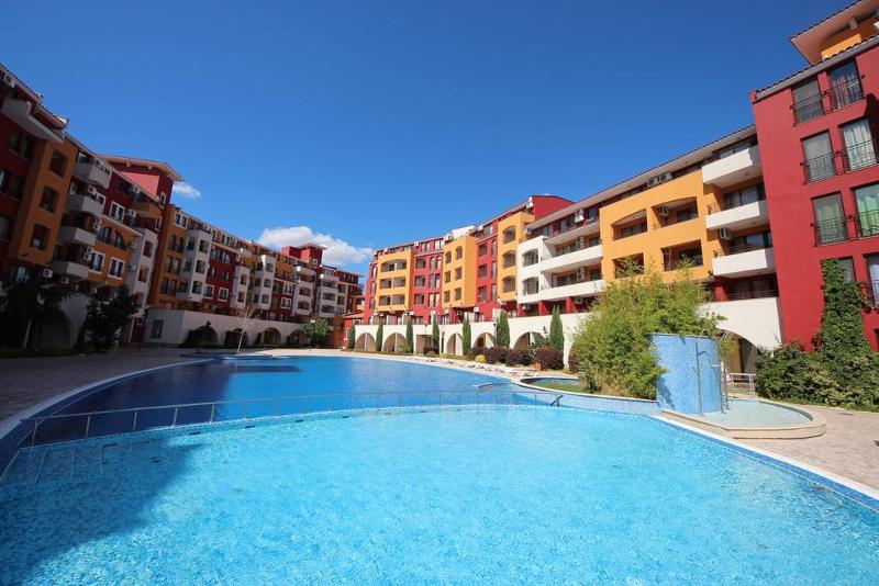 Menada Ravda Apartments - Havuz