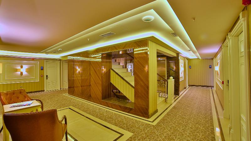 Beethoven Premium Hotel - Lobi