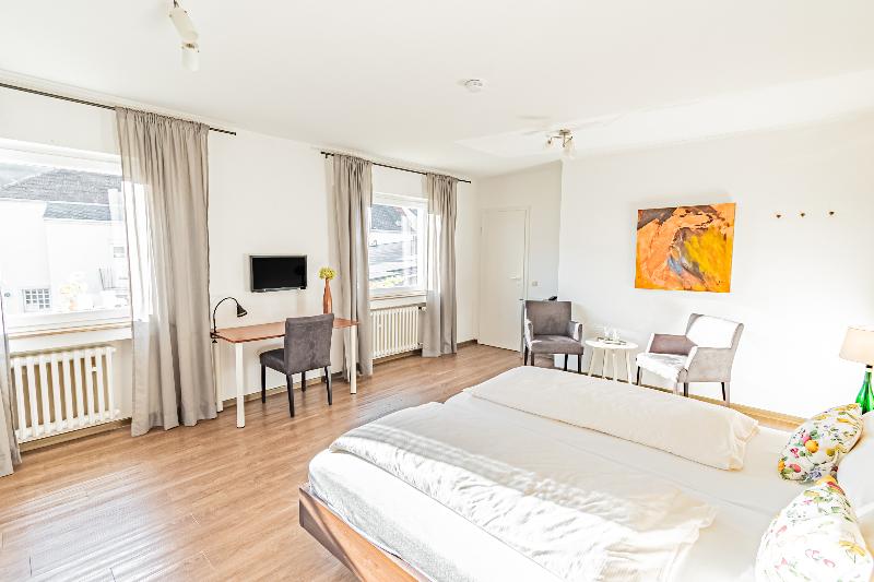 Weinhotel Ayler Kupp - Oda
