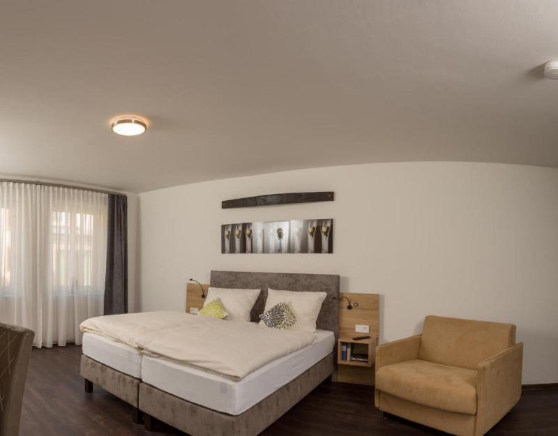 Weinhotel Ayler Kupp - Oda
