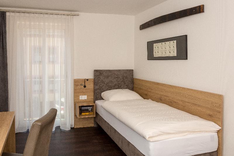 Weinhotel Ayler Kupp - Oda