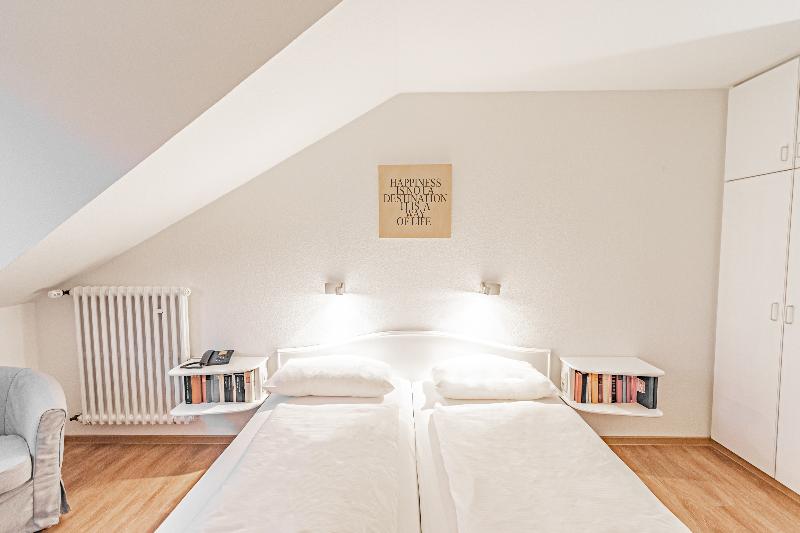 Weinhotel Ayler Kupp - Oda