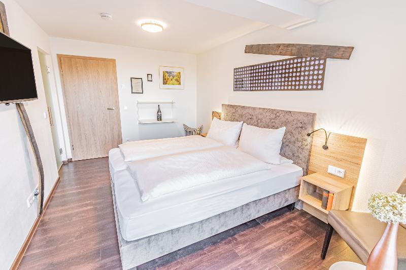 Weinhotel Ayler Kupp - Oda