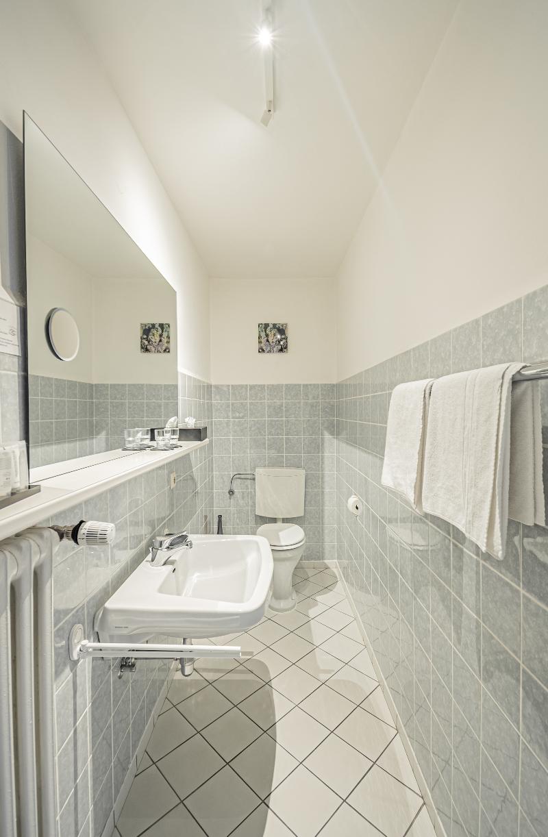 Weinhotel Ayler Kupp - Oda