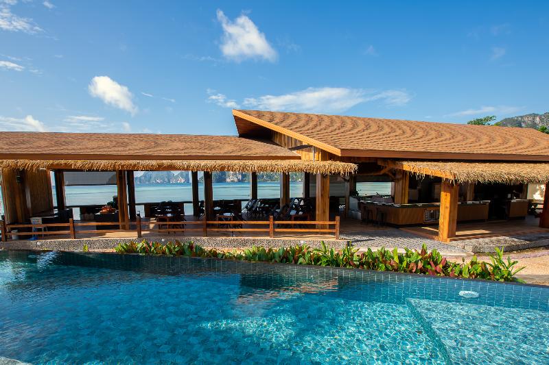 Urip Resort Phi Phi Island - Havuz
