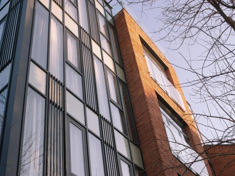Bricks Hotel - Genel