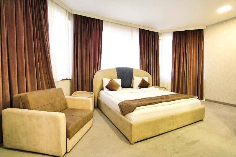 Sunday Hotel Baku - Oda