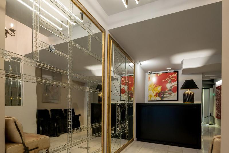 FOS DownTown Suites - Lobi