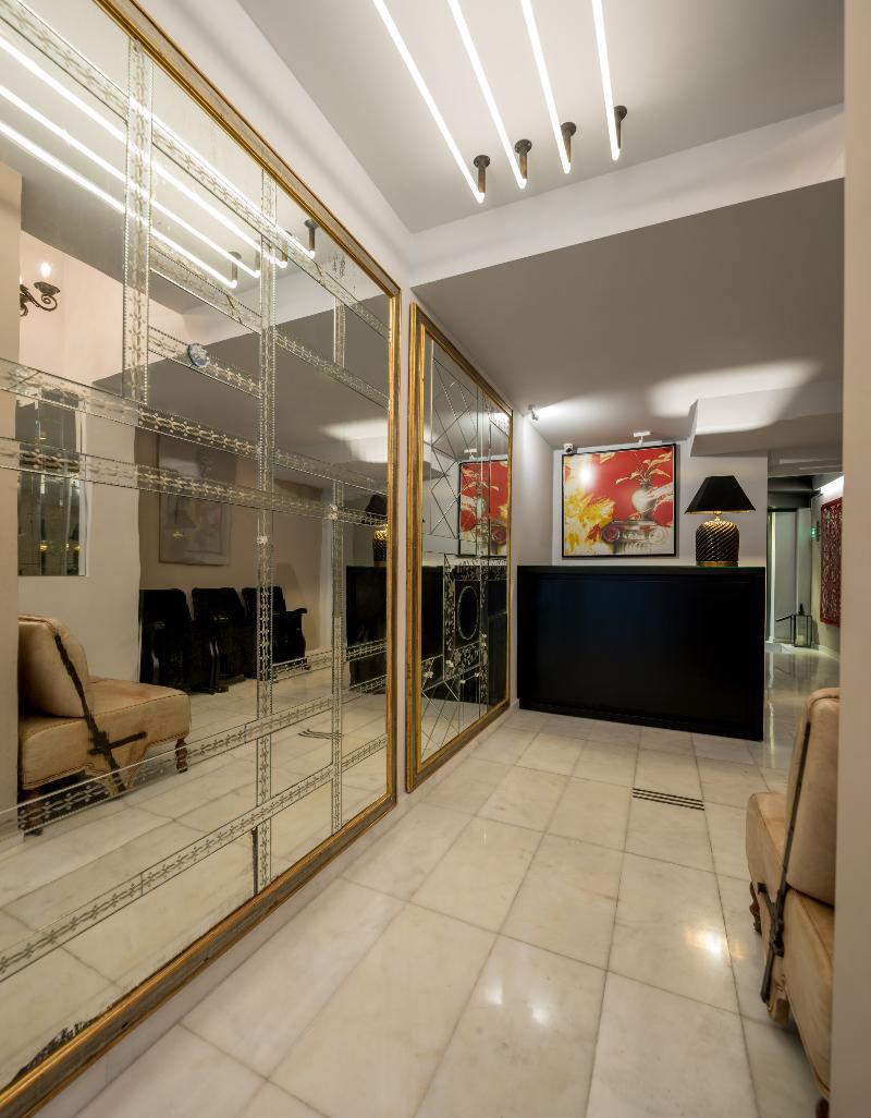 FOS DownTown Suites - Lobi