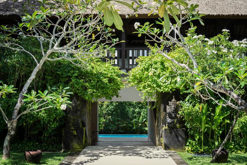 REVIVO Wellness Resort Nusa Dua Bali - Lobi