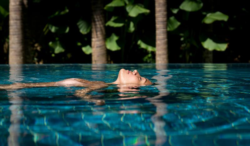 REVIVO Wellness Resort Nusa Dua Bali - Havuz