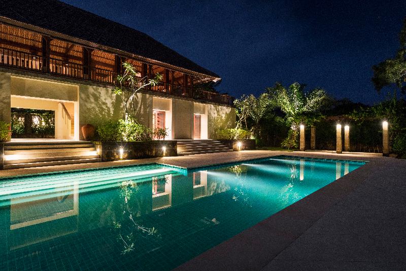 REVIVO Wellness Resort Nusa Dua Bali - Havuz