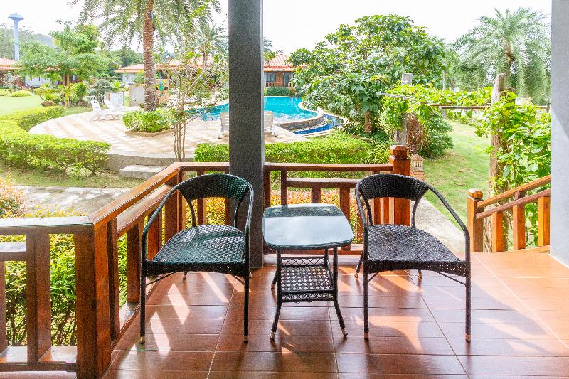 Lanta Lapaya Resort - Teras