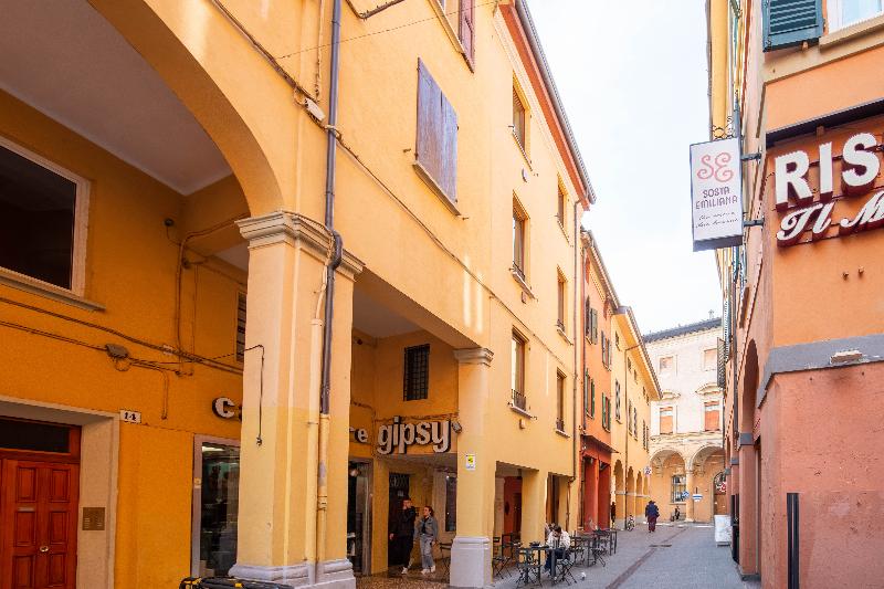 BolognaRoomscom - Falegnami Boutique - Genel