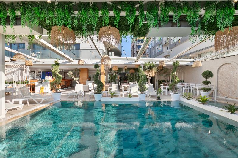 Pacco Hotel & Spa - Havuz