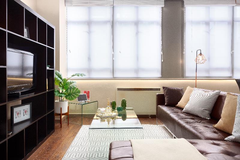 Luxurious Lawrence House Serviced Apartment - Lobi