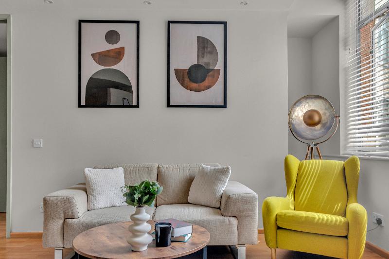 Luxurious Lawrence House Serviced Apartment - Oda
