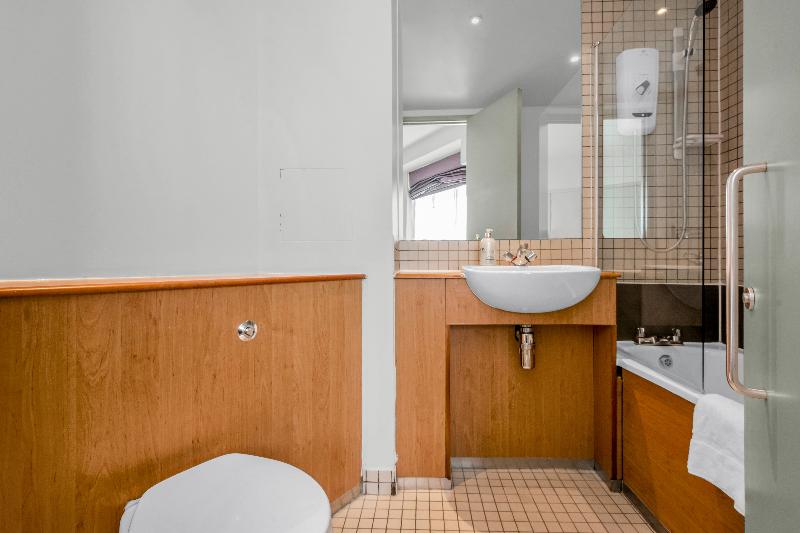 Luxurious Lawrence House Serviced Apartment - Oda