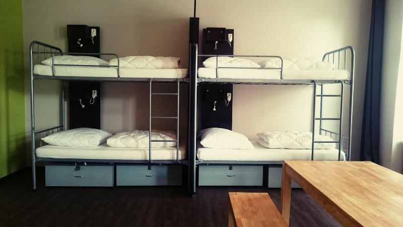 Sunflower Hostel - Oda
