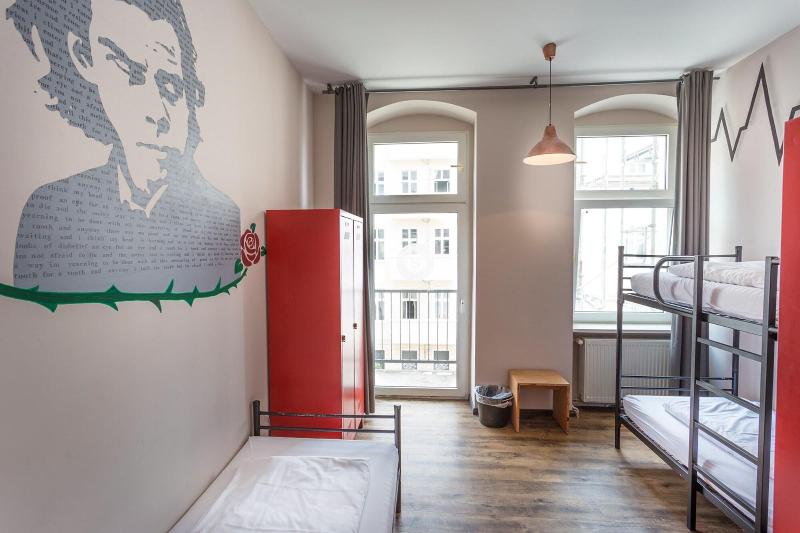 Sunflower Hostel - Oda