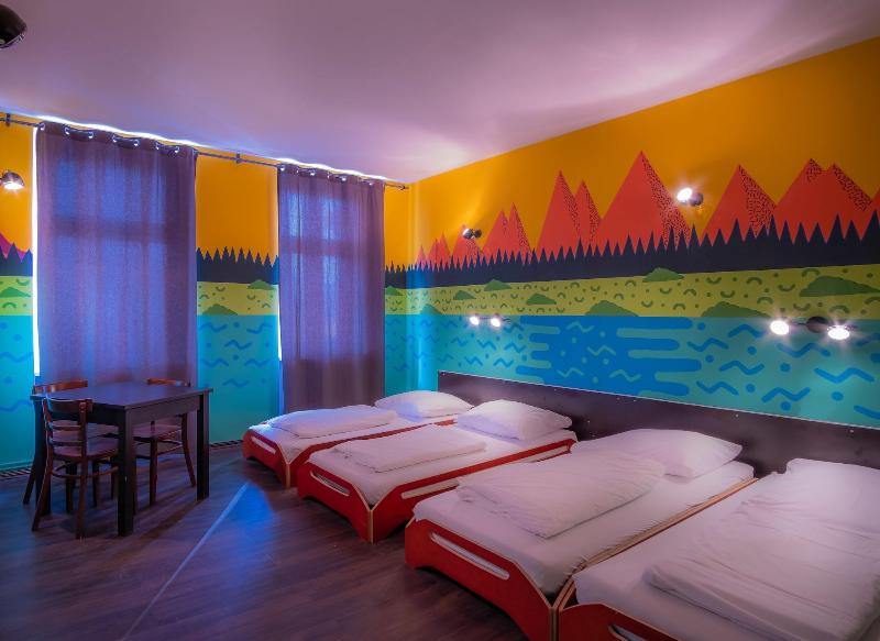 Sunflower Hostel - Oda