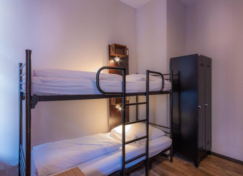 Sunflower Hostel - Oda