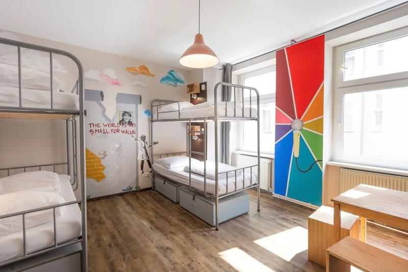 Sunflower Hostel - Oda