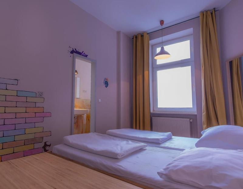 Sunflower Hostel - Oda