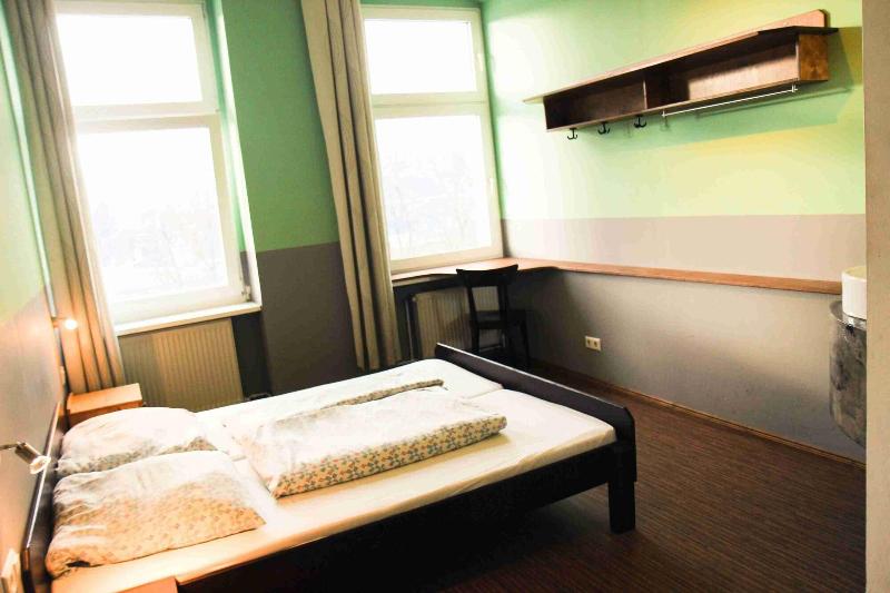 Sunflower Hostel - Oda